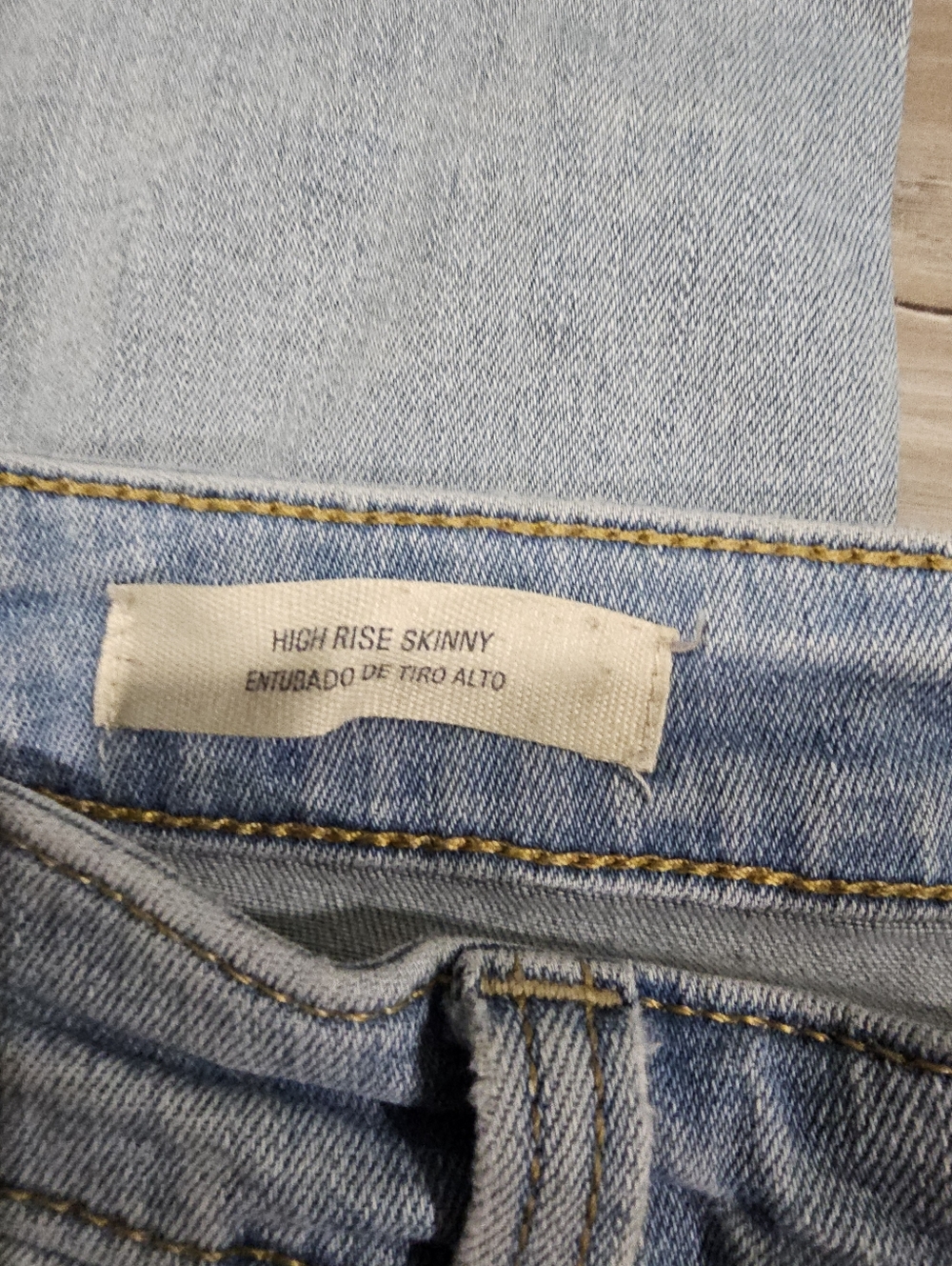 Universal Threads High Rise Skinny Jeans - Picture 3 of 7